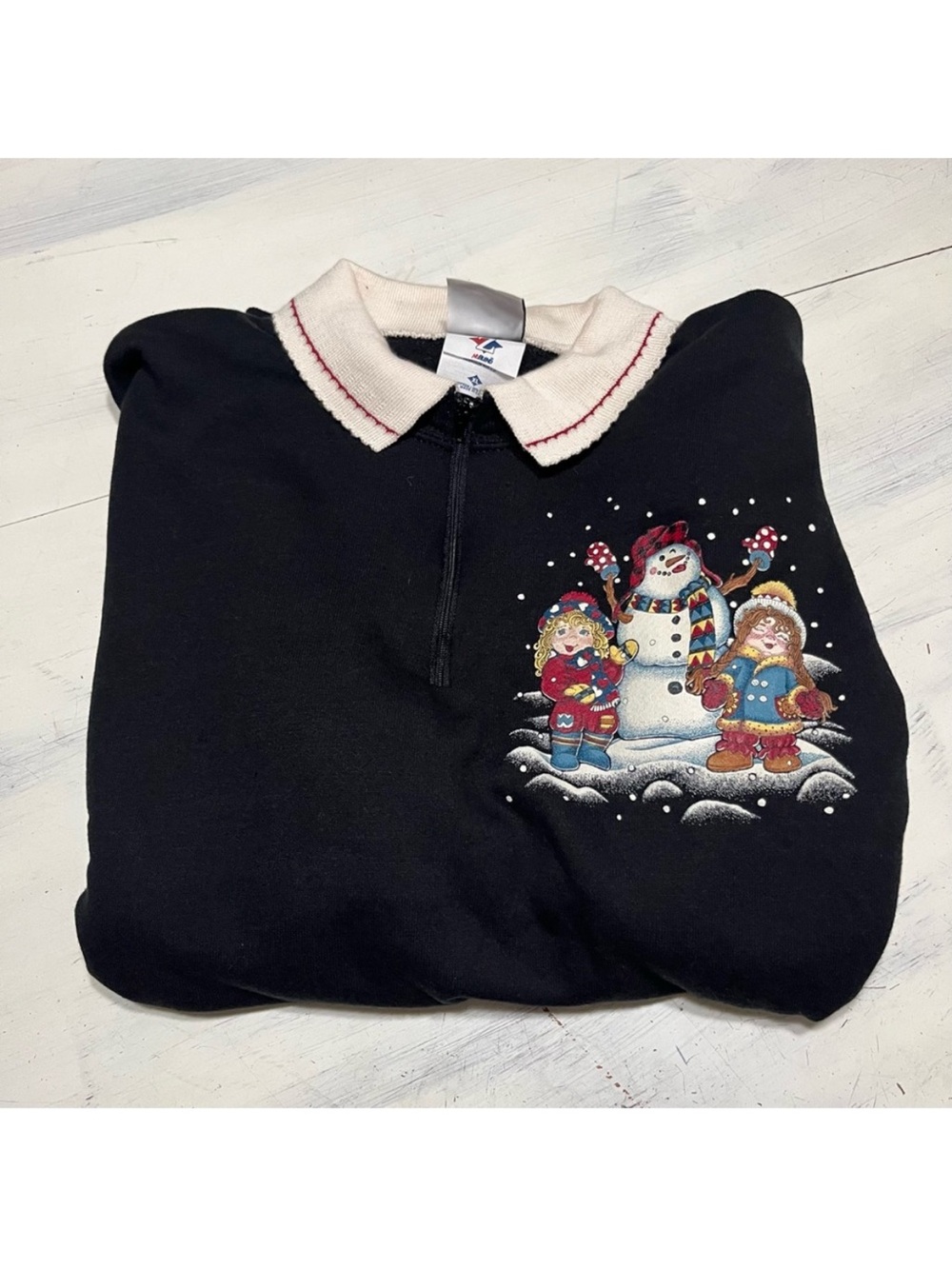 Vintage Holiday Christmas Graphic Snowman Scene Sweatshirt